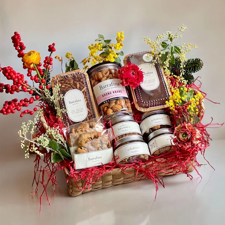 basket-flower-gift-snack